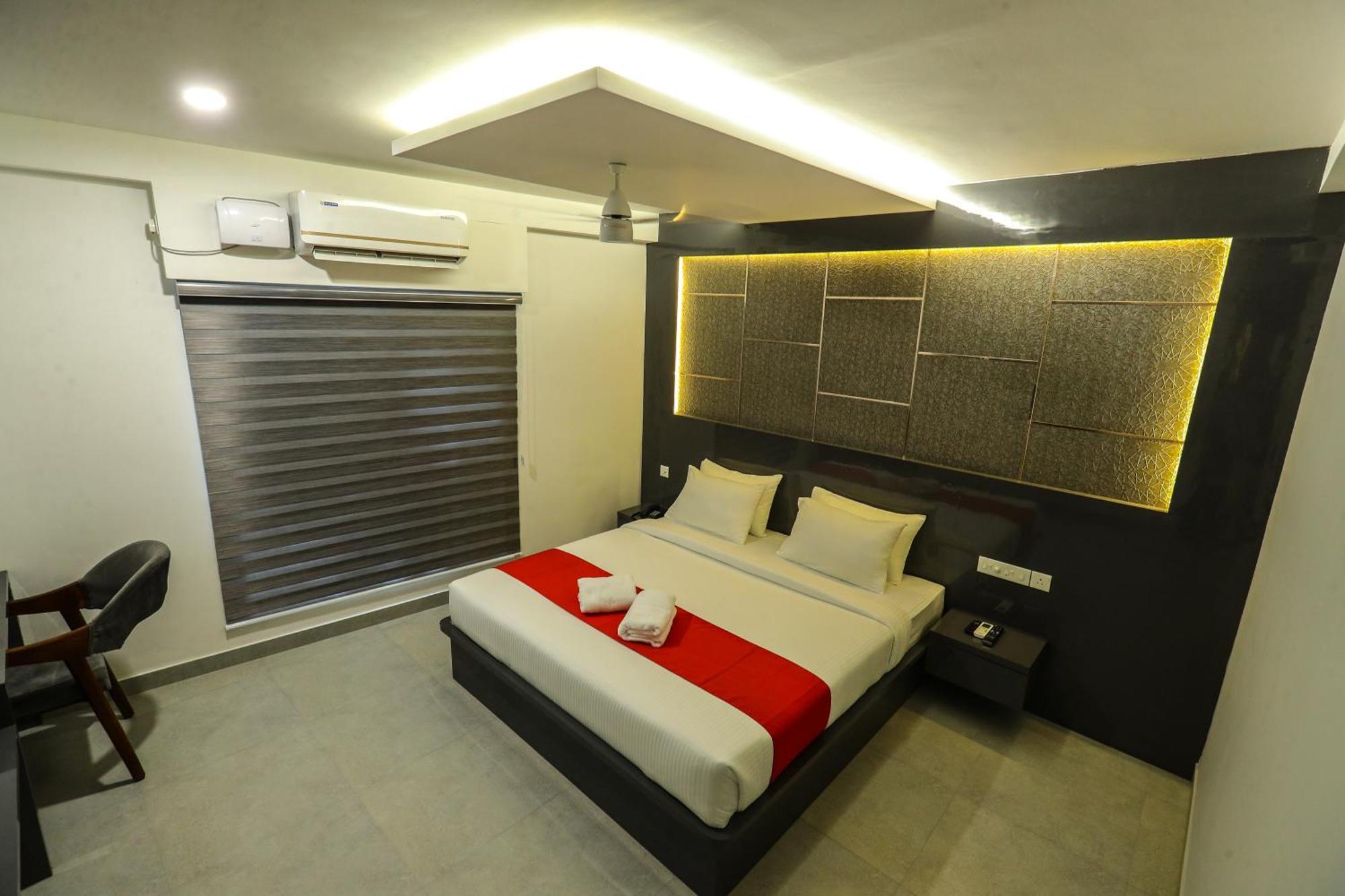 D-Luxe Hotel Kochi ภายนอก รูปภาพ