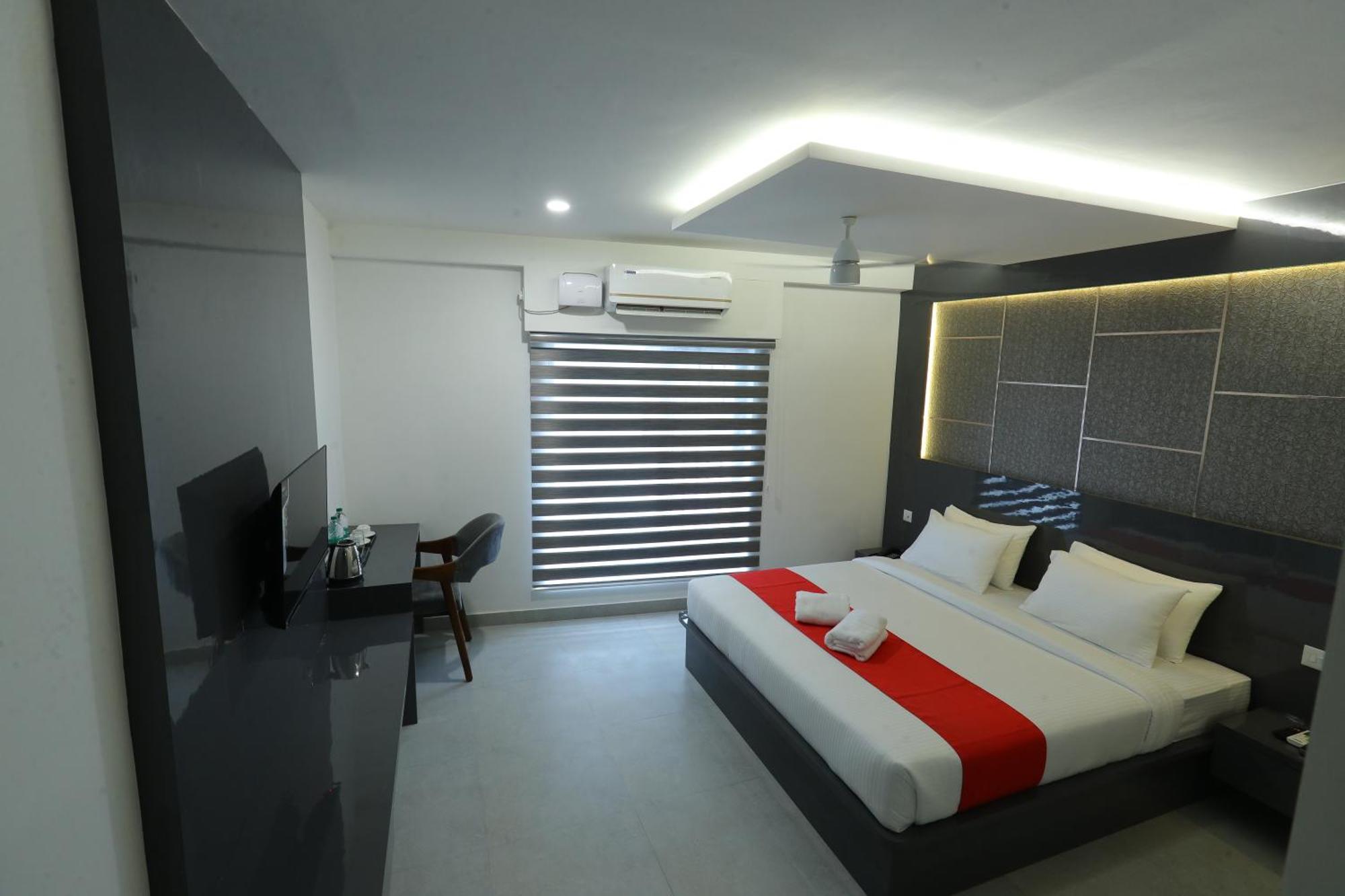 D-Luxe Hotel Kochi ภายนอก รูปภาพ